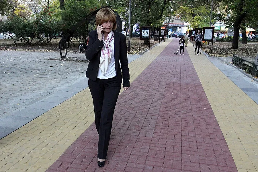 Фандъкова уволнява двама за 2 милиона