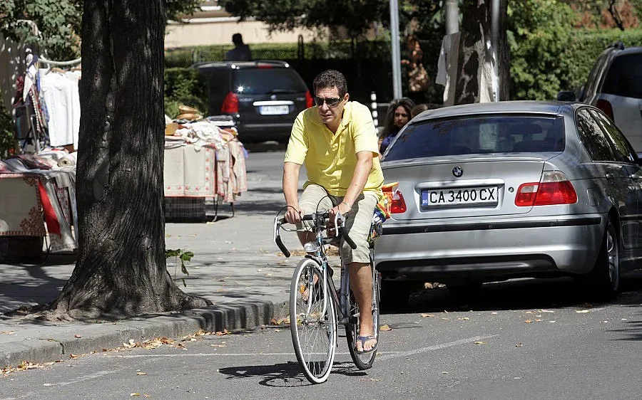 Спряха колите заради мръсен въздух