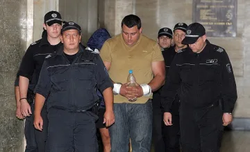 2 лева издъниха алиби на Сумиста