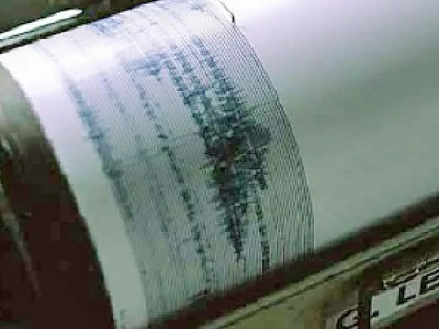 Як трус срути мост в Мианмар