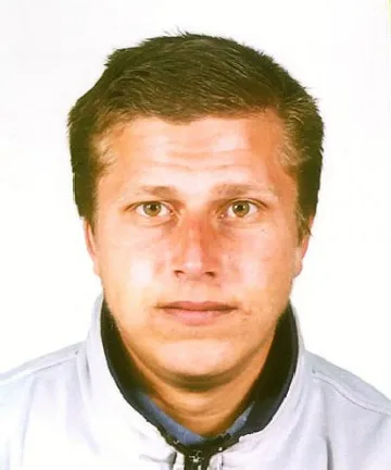 Полицаи вардят цяло село от изнасилвач