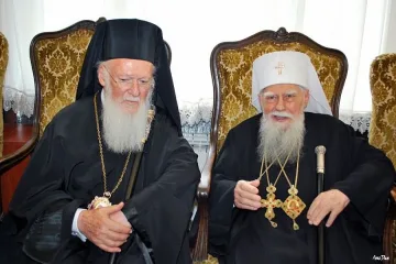 Четирима патриарси ще изпратят Максим