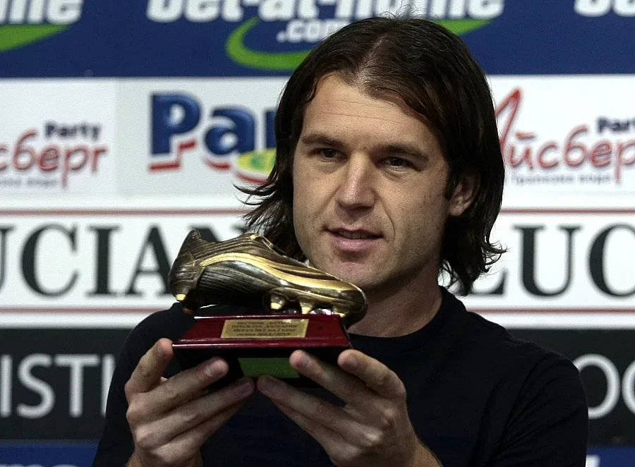 Вадят спешно BG паспорт на Цветков