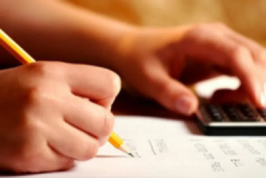 Всеки си плаща първо кредита, после телекома