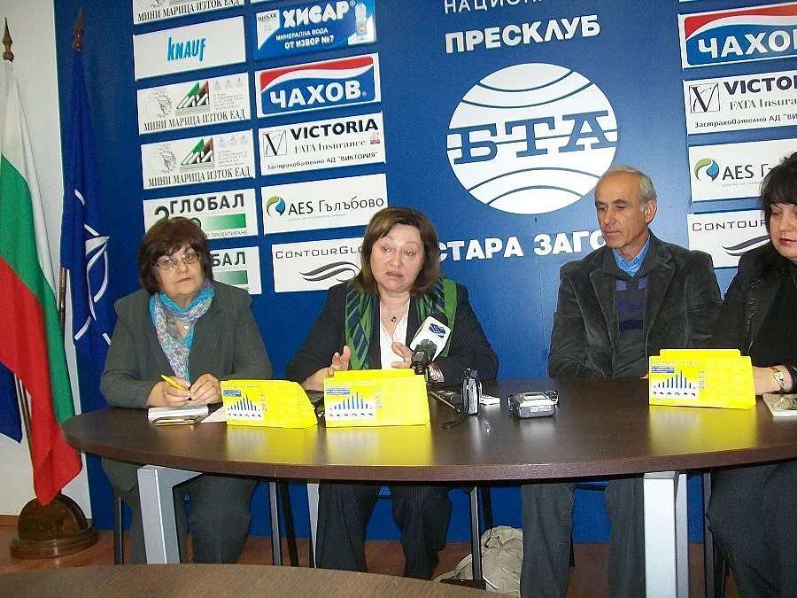 НДСВ нападна Кунева