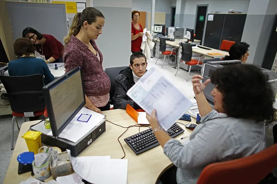 Безработните намалели с 15 хиляди