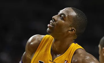 "Лейкърс" взе първа победа