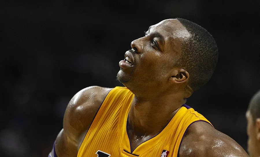 "Лейкърс" взе първа победа