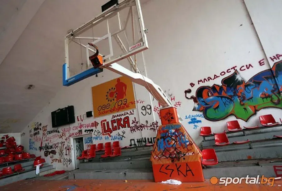 Баскетболният ЦСКА си взе залата
