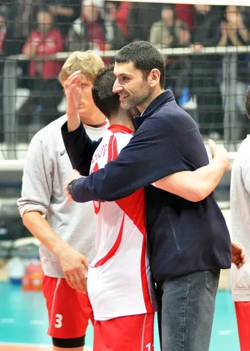 ЦСКА продаде двама, за да пътува до Италия