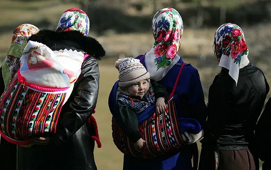 Раздават тайно антибългарска книга в Родопите