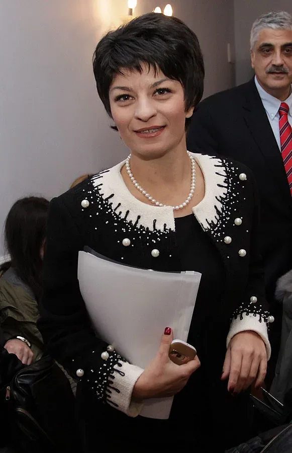 Атнасова праща лекарствата на прокурор