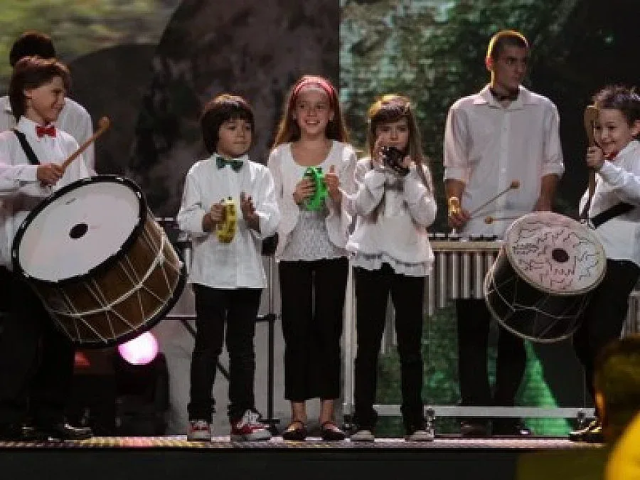 Чудесата влизат в училищата