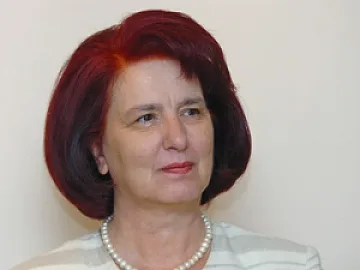 Социалистите правят партиен университет