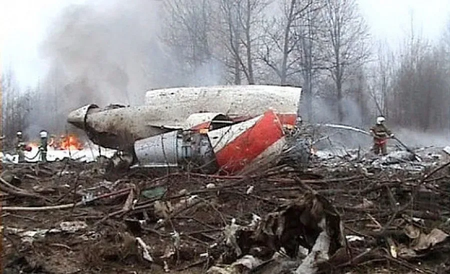 Бомба взривила самолета на Качински?