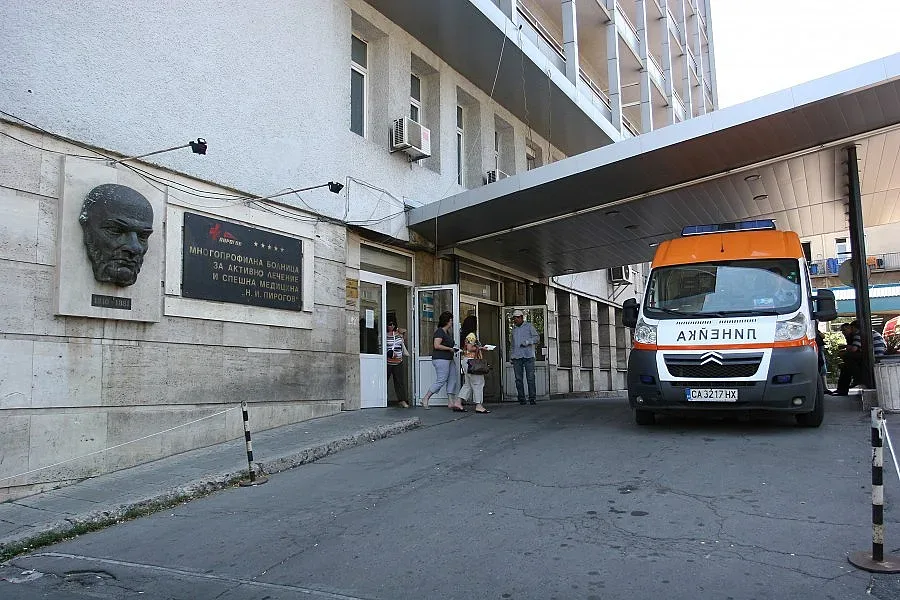 Обгорено в болница новоредоно умря в "Пирогов"