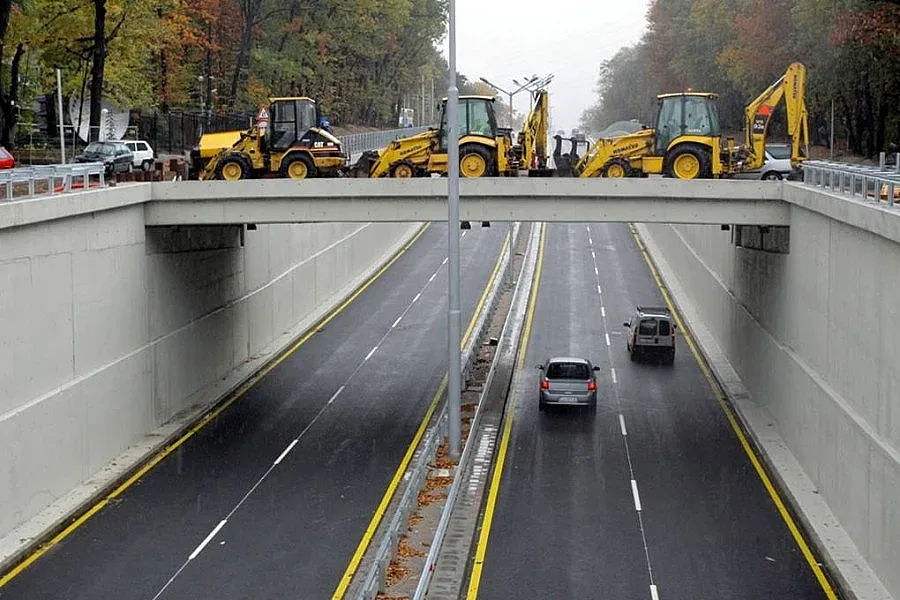 Предсрочно пуснаха движението по бул. "Яворов"