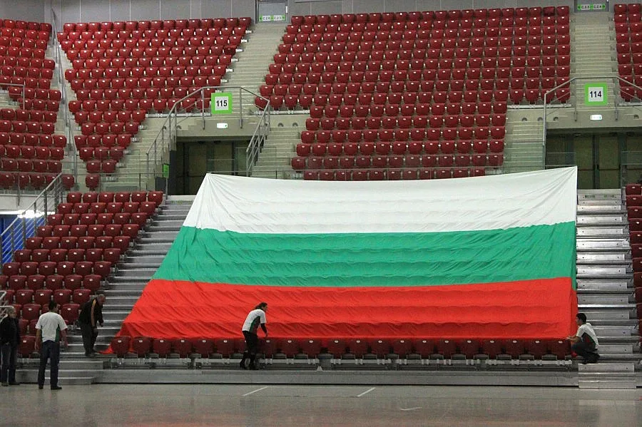 Откриха нарушение в търг за "Арена Армеец"