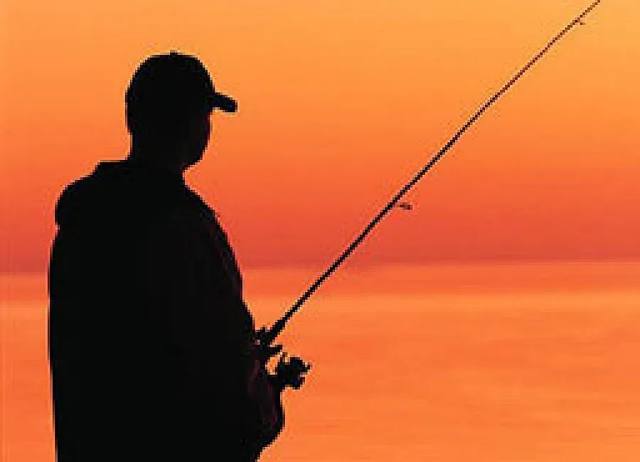 Разрешават нощния риболов