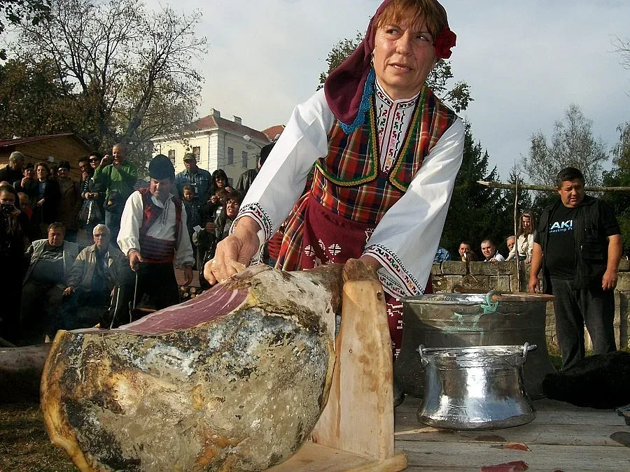 Министър хвали касапи