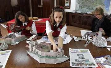 13 министри се дивят на Чудесата  