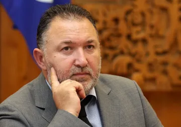 В СДС се карат кой на кого намерил работа