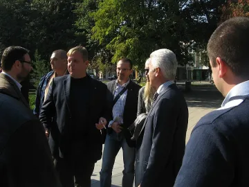 „Атака” и ВМРО бранят магистрати с шествие