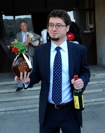 Благославят Димитър с лед от фризера