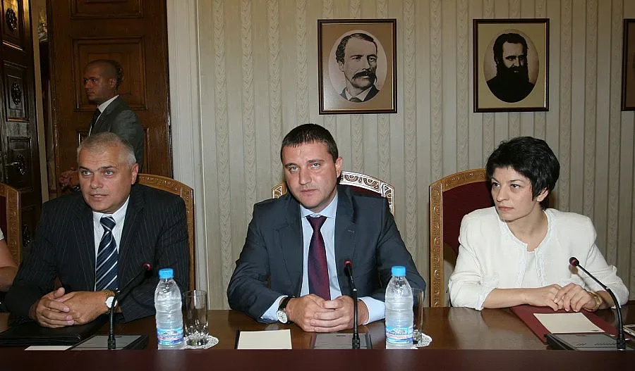 Без данък за спестовни сметки     