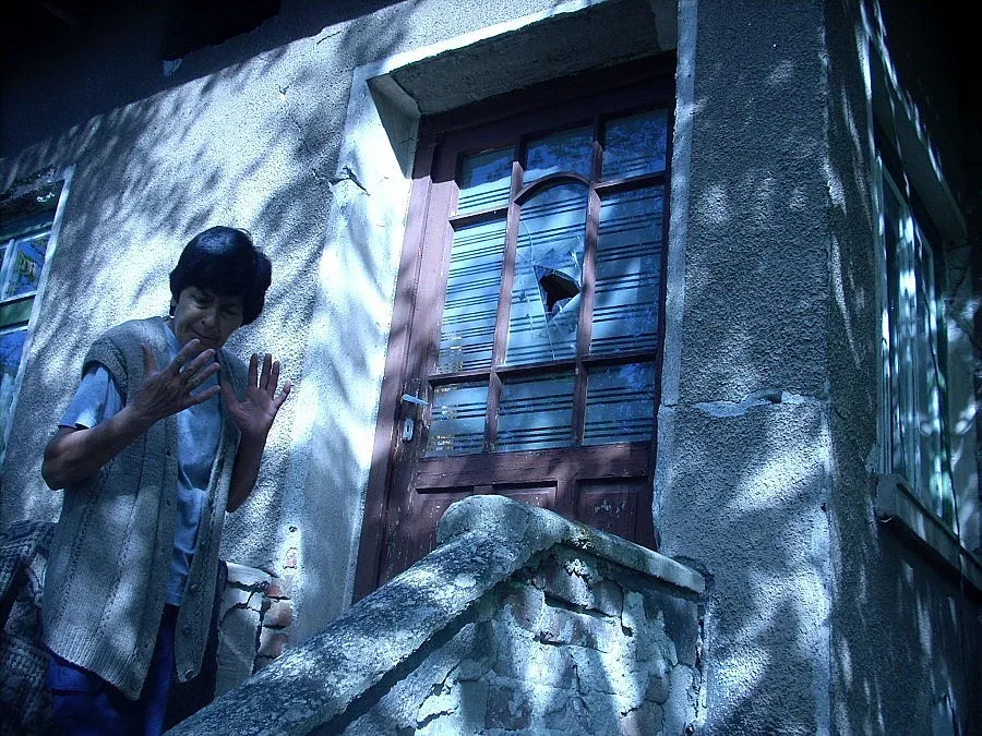 Перник щурмува парламента за помощи