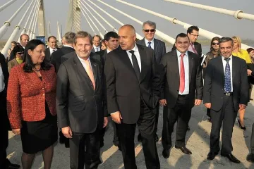 Борисов и Понта сефтосаха Дунав мост 2