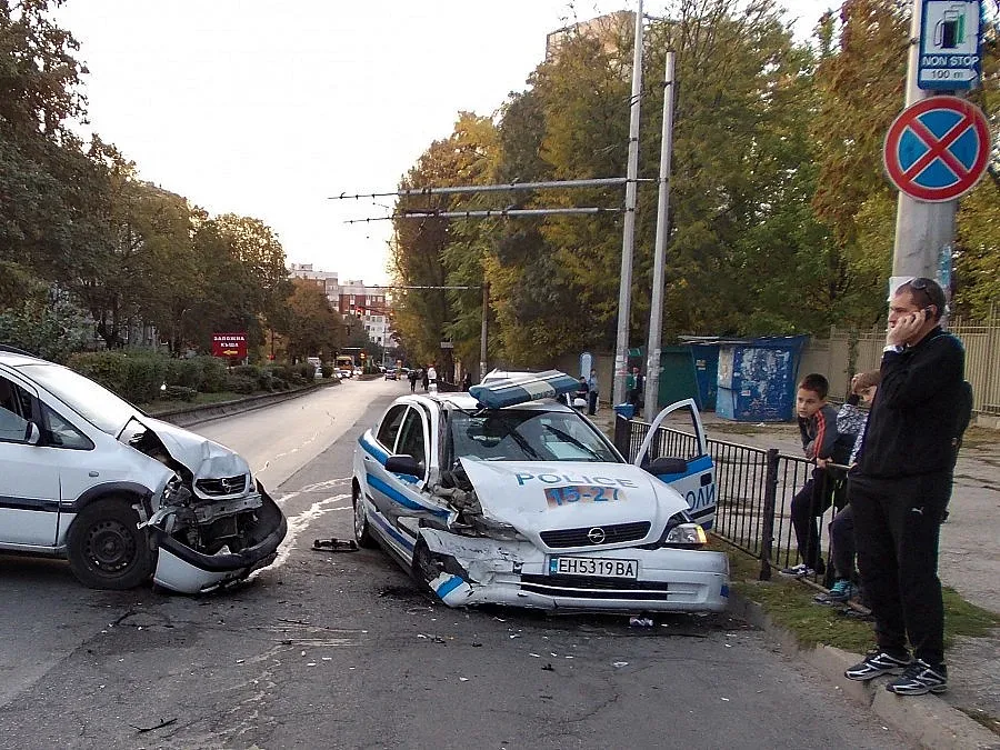 Помляха патрулка с жена в колапс