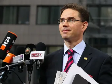 Нападнаха с нож финландския премиер