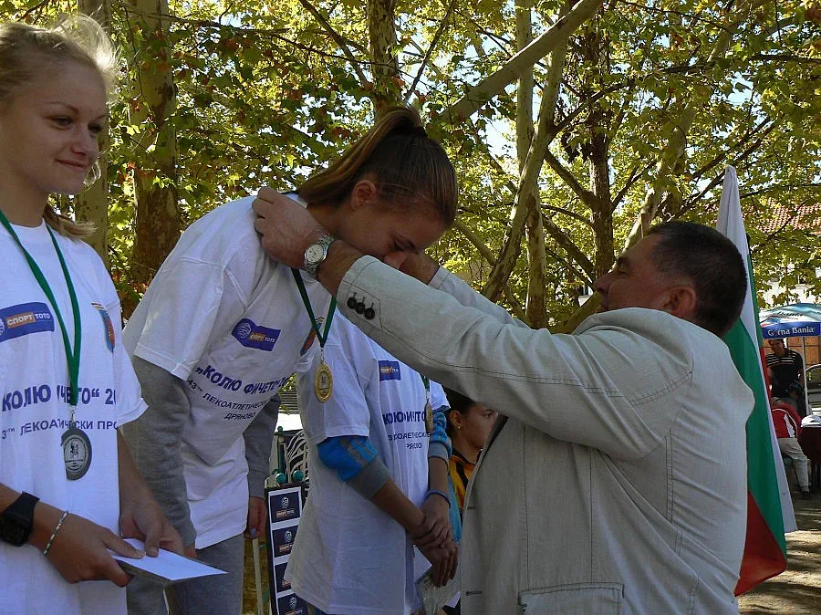 200 атлети в шосеен пробег „Кольо Фичето”