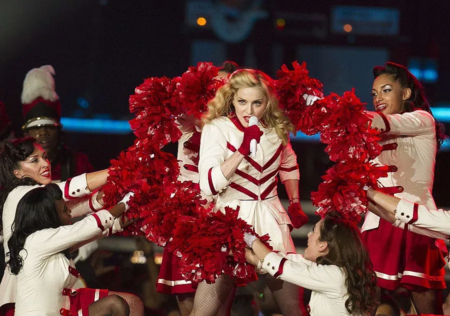 Пратиха призовка на Мадона от Петербург