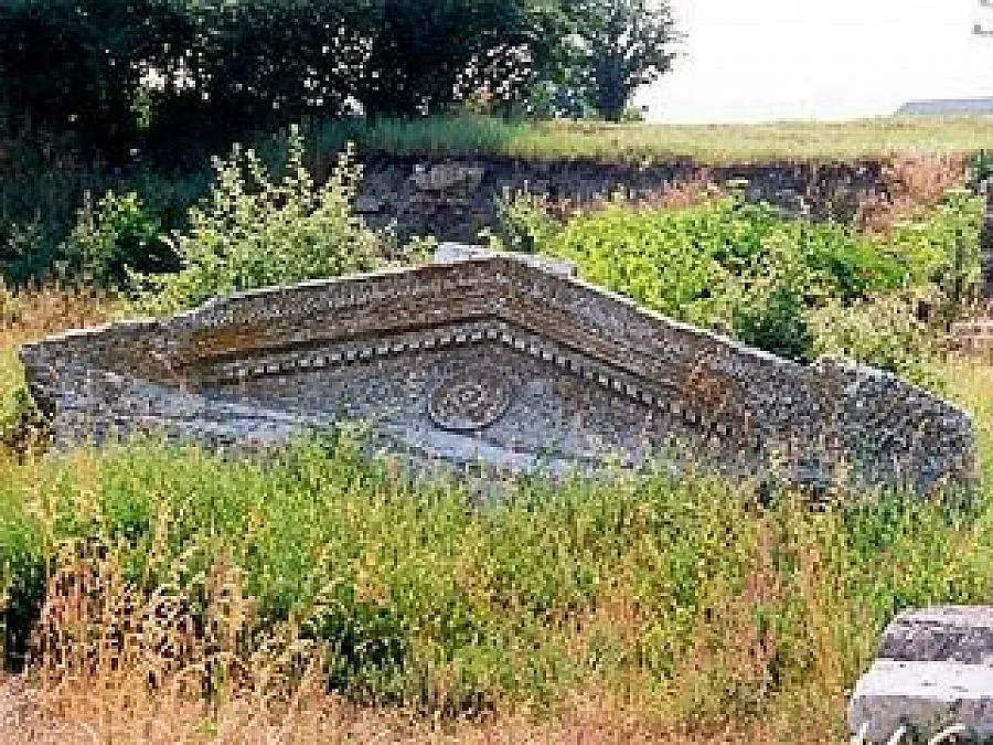 Сгащиха иманяри на археологически обект