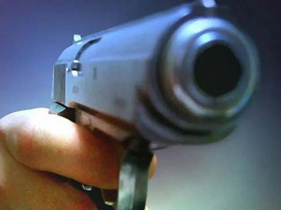 Спипаха мъжа, стрелял по бившата си