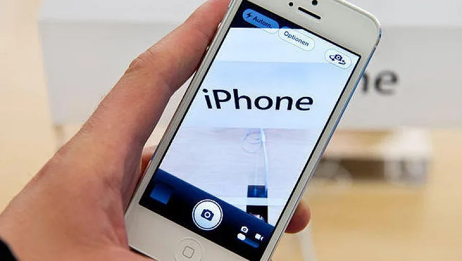Пуснаха iPhone 5 за 1999 лева