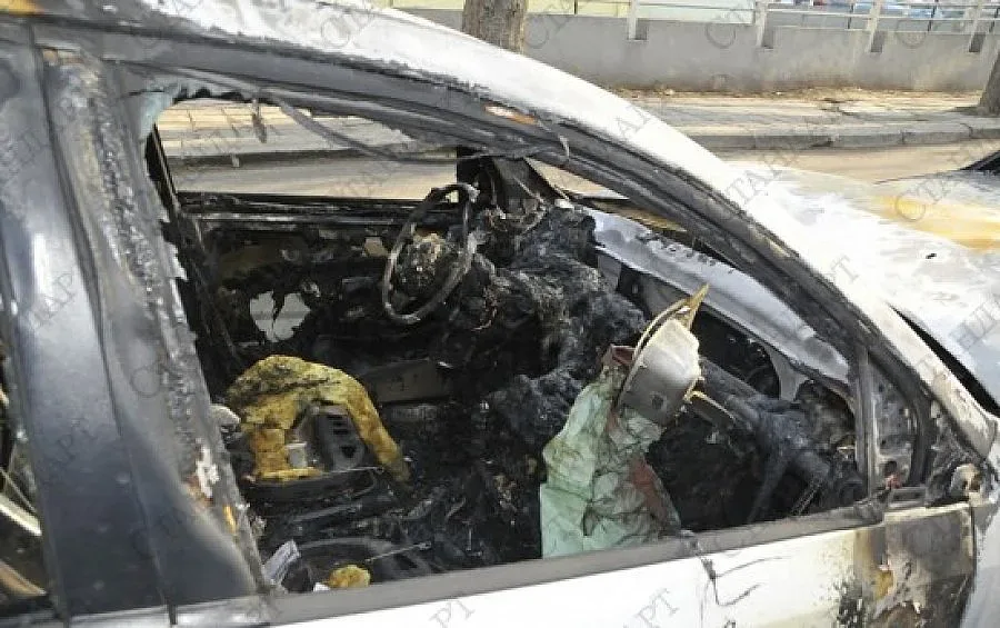 Пироман подпали и Казанлък