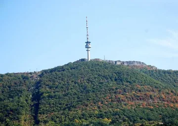 Румънци смениха антените на телевиизонната кула в Белоградчик