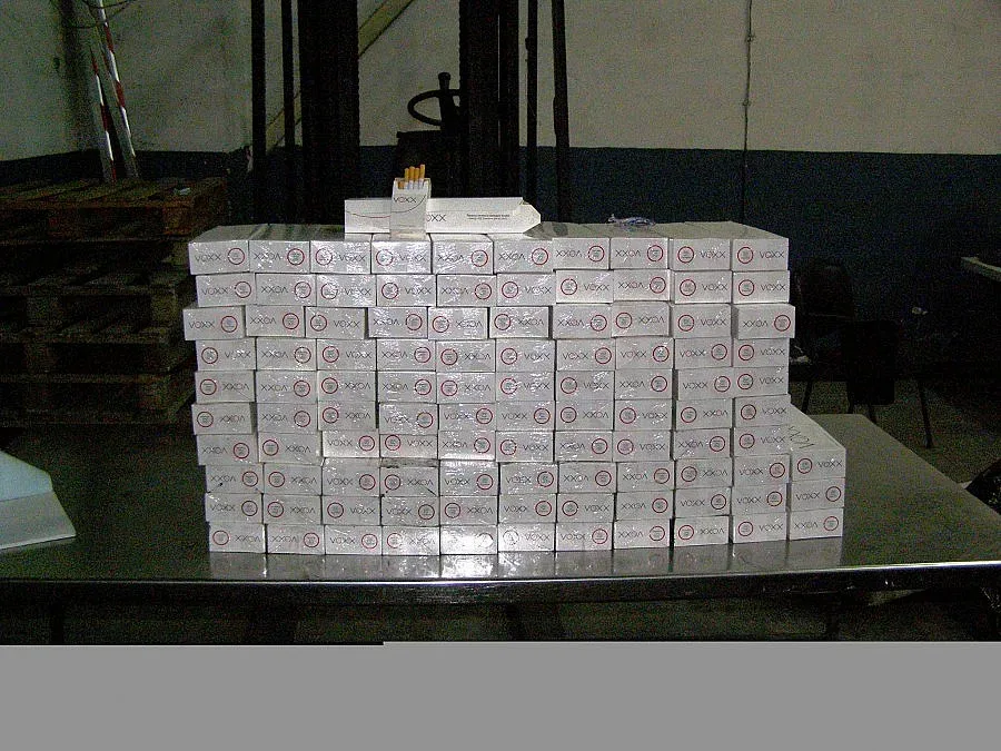 Тъпчат „Шаран” с контрабандни цигари