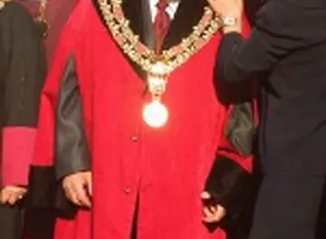 Родни учени с най-ниски заплати в чужбина