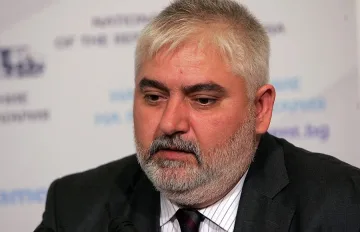 Само в Стандарт: Анастас Анастасов номиниран за КС