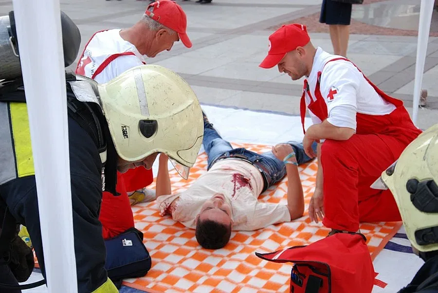 Спасиха 200 чиновници от пожар