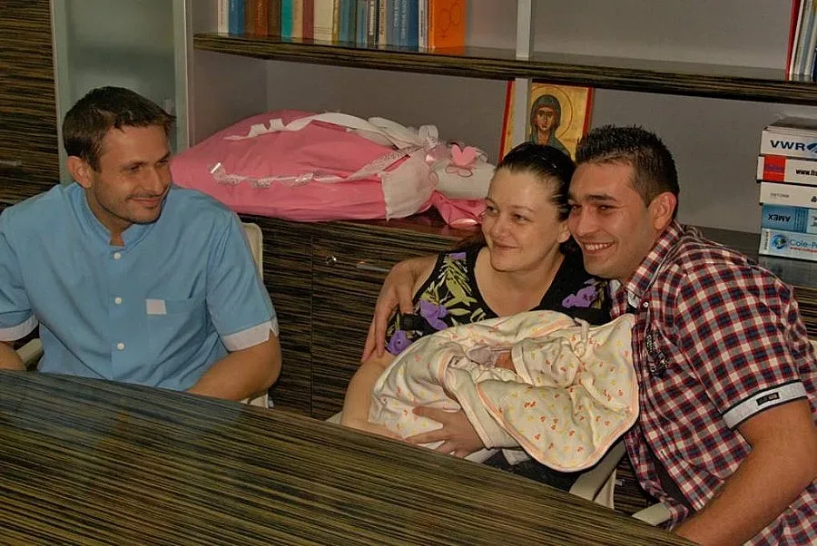 Изписаха уникалното бебе Станислава