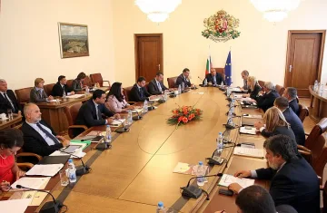 ГЕРБ губи точки преди изборите