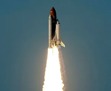 "Дракон" отнесе сладолед в Космоса   