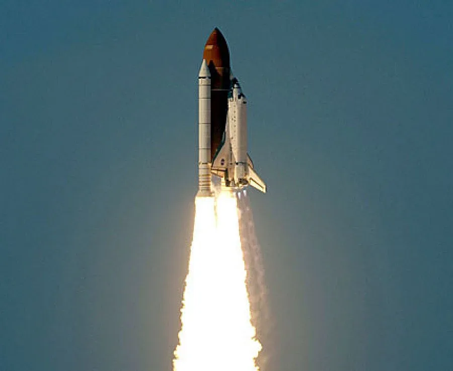 "Дракон" отнесе сладолед в Космоса