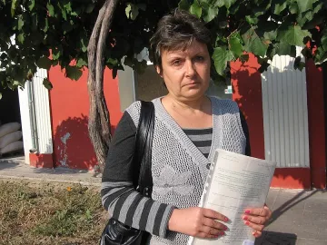 Кметица върти четири села