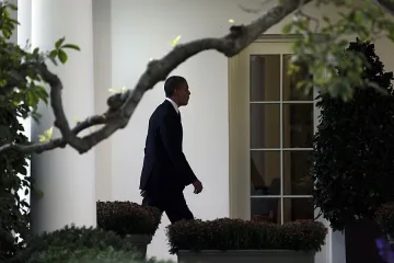 Обама с рекордна сума за кампания си